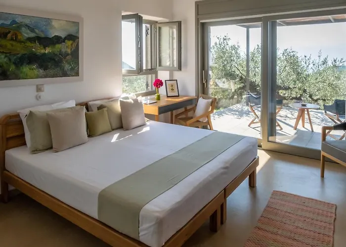 Zen Rocks Aparthotel 4*