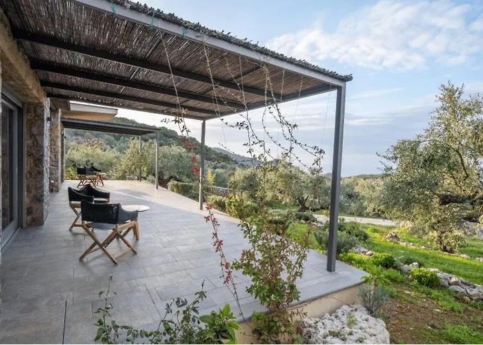 Zen Rocks Aparthotel 4*